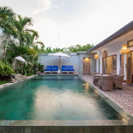 Ambermoon Villas Seminyak Esterno foto