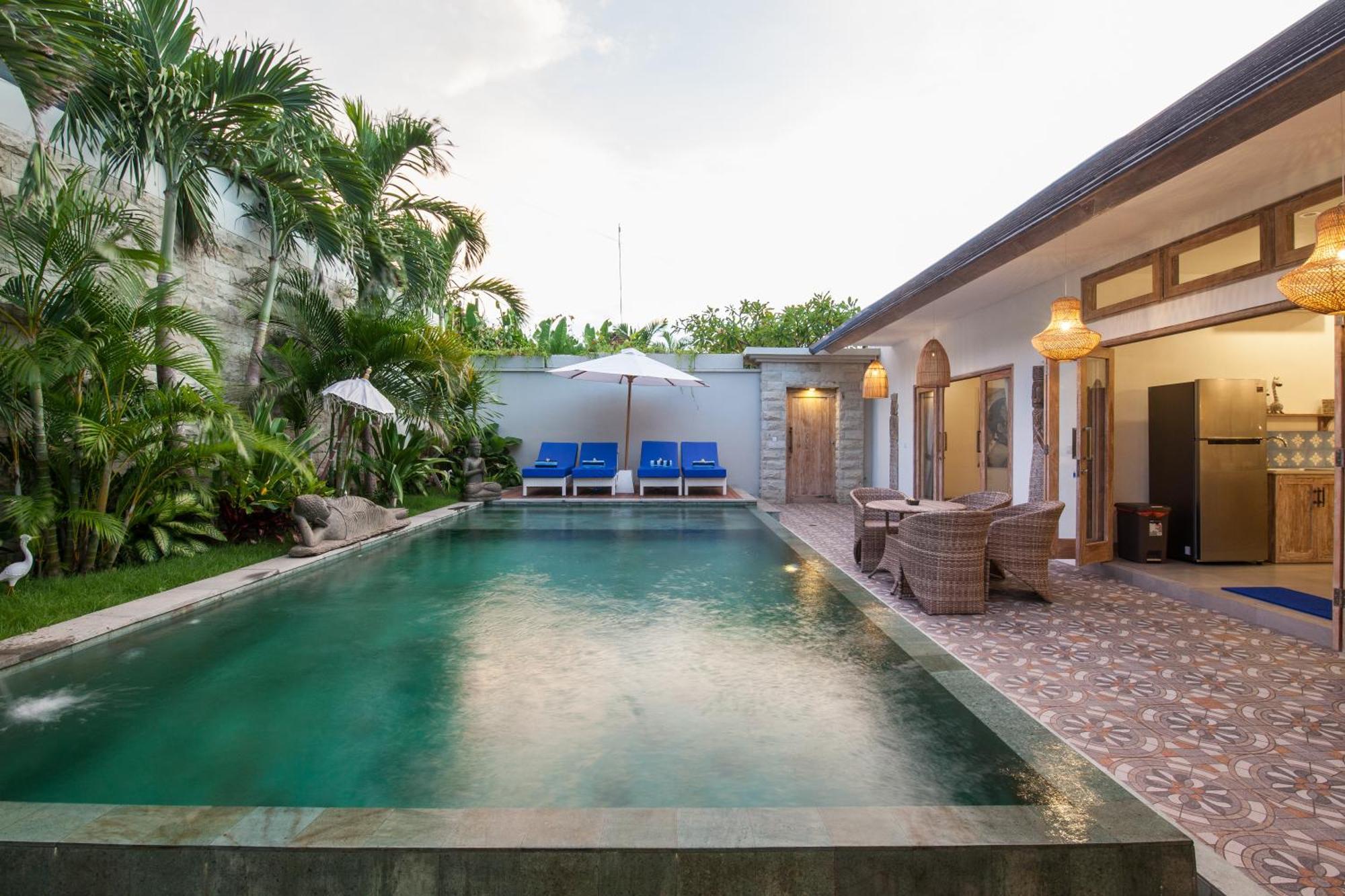 Ambermoon Villas Seminyak Esterno foto