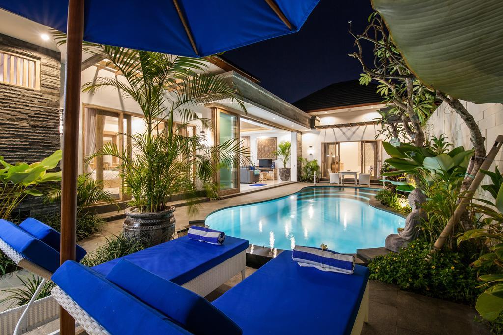 Ambermoon Villas Seminyak Esterno foto